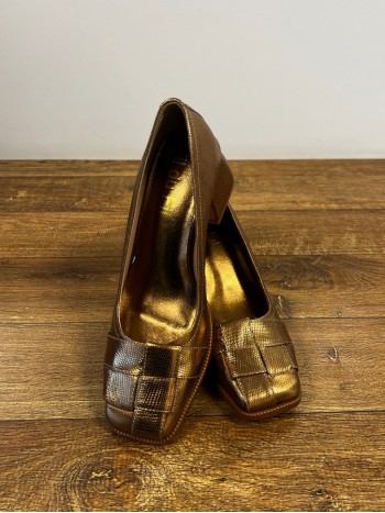 Sapato de Couro Bronze