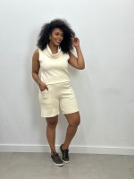 Bermuda Silvia Malha levemente Encorpada creme