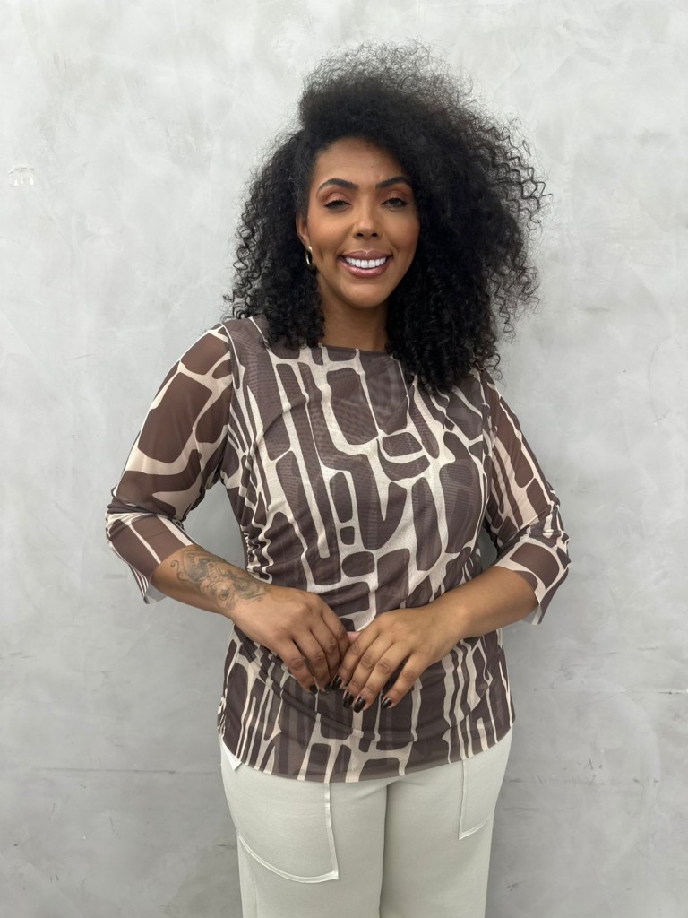 BLUSA dilma EM TULE 