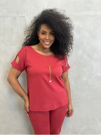 Blusa Roseli Malha Levemente encorpada carmim
