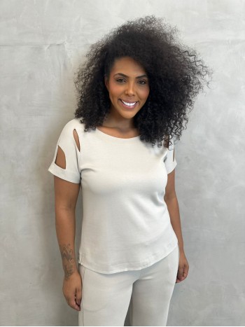 Blusa Roseli Malha Levemente encorpada gelo