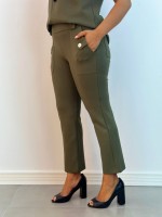 Calça Botão Madre Pérola Malha Levemente Encorpada verde militar