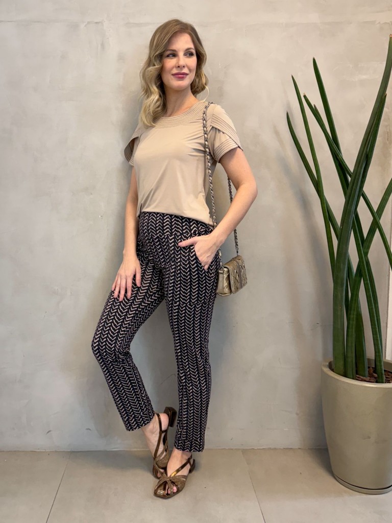 Calça fluity Sequinha Estampada 