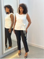 Calça New Marluce Malha Encorpada preta c/ pesponto off-white