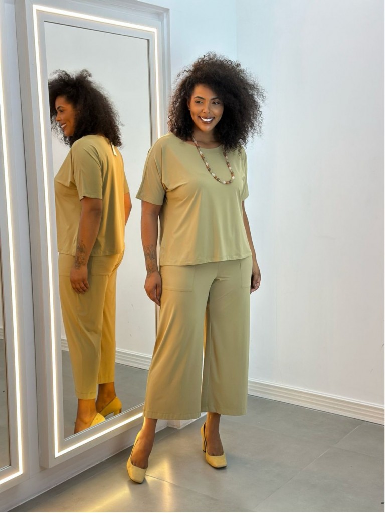 Calça DANIELA PANTACOURT FLUITY lisa pistache
