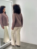 CALÇA TULIPA C/ ILHÓS Malha Encorpada areia