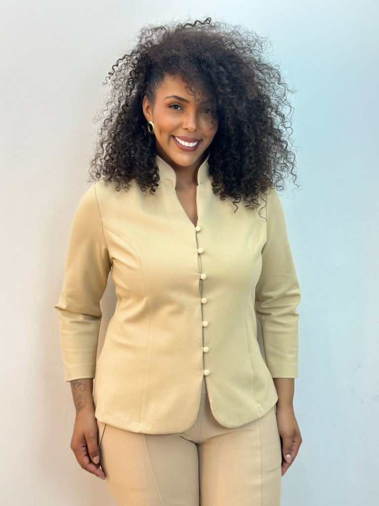 Casaco Rosana Malha encorpada café c/ leite