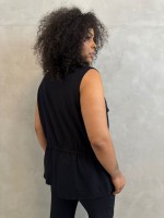 Colete lúcia mALHA LEVEMENTE ENCORPADA PRETO