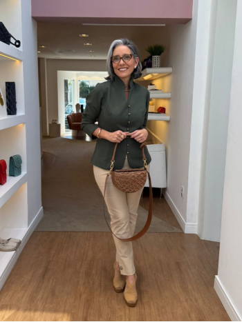 CALÇA NEW VIOLETA E CASACO ROSANA