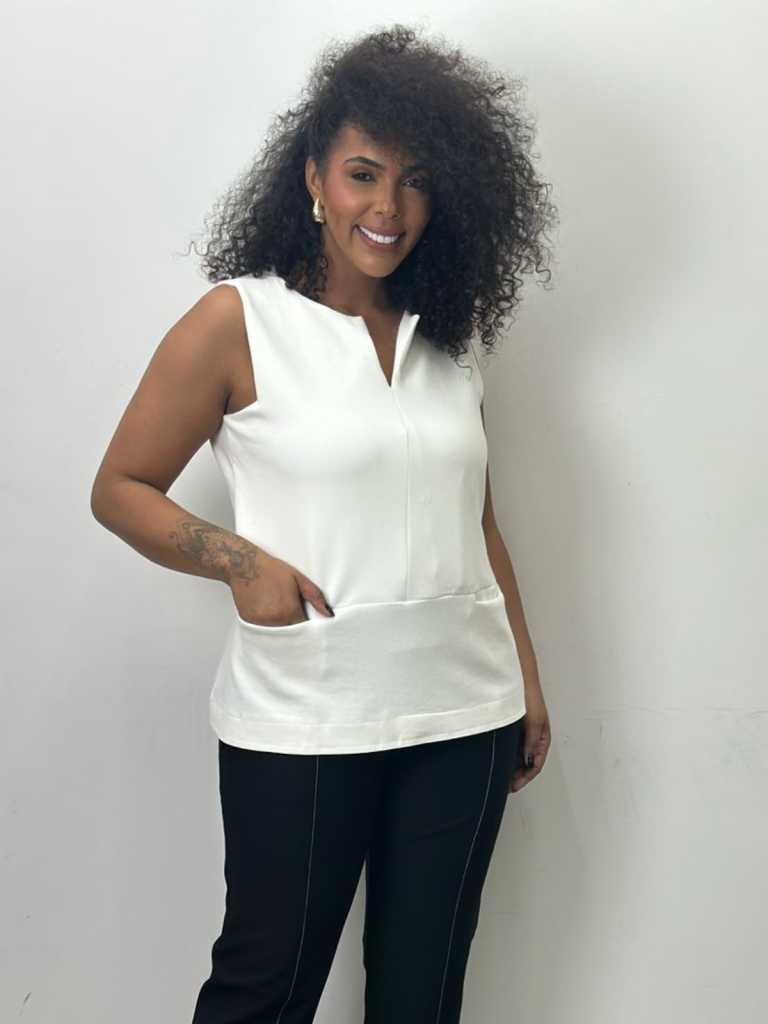 Regata Hélia Malha levemente encorpada off-white