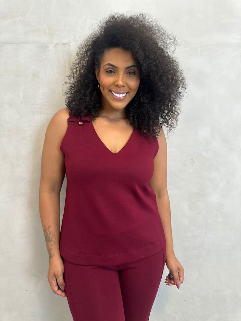 Regata carina Malha Levemente encorpada marsala