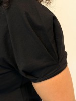 BLUSA MANGA PREGAS PRETA