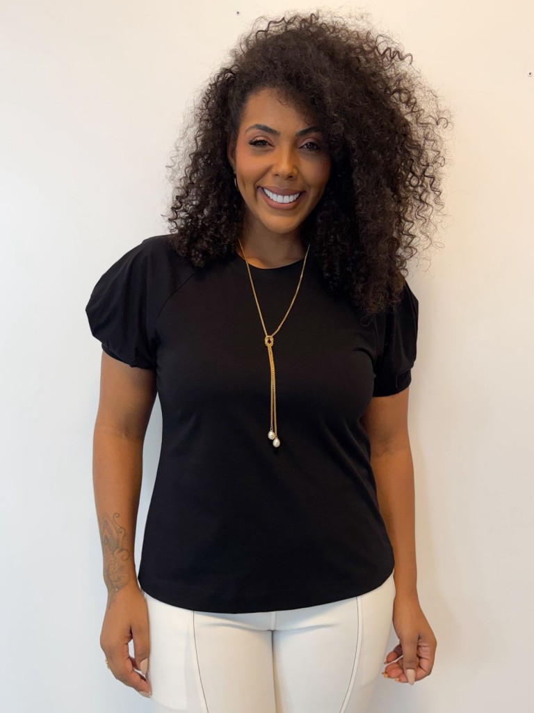 BLUSA MANGA PREGAS PRETA