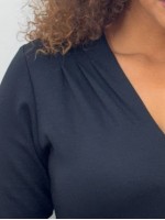 BLUSA SORAIA Malha levemente encorpada preta