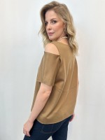 Blusa Cássia Malha levemente encorpada camelo