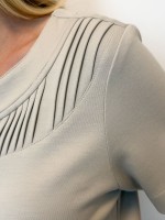 Blusa LORENA malha levemente encorpada GELO