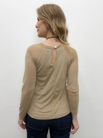 BLUSA MARI EM TULE AREIA