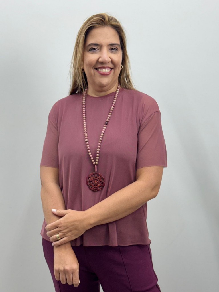 BLUSA RAFAELA EM TULE ROSA ANTIGO