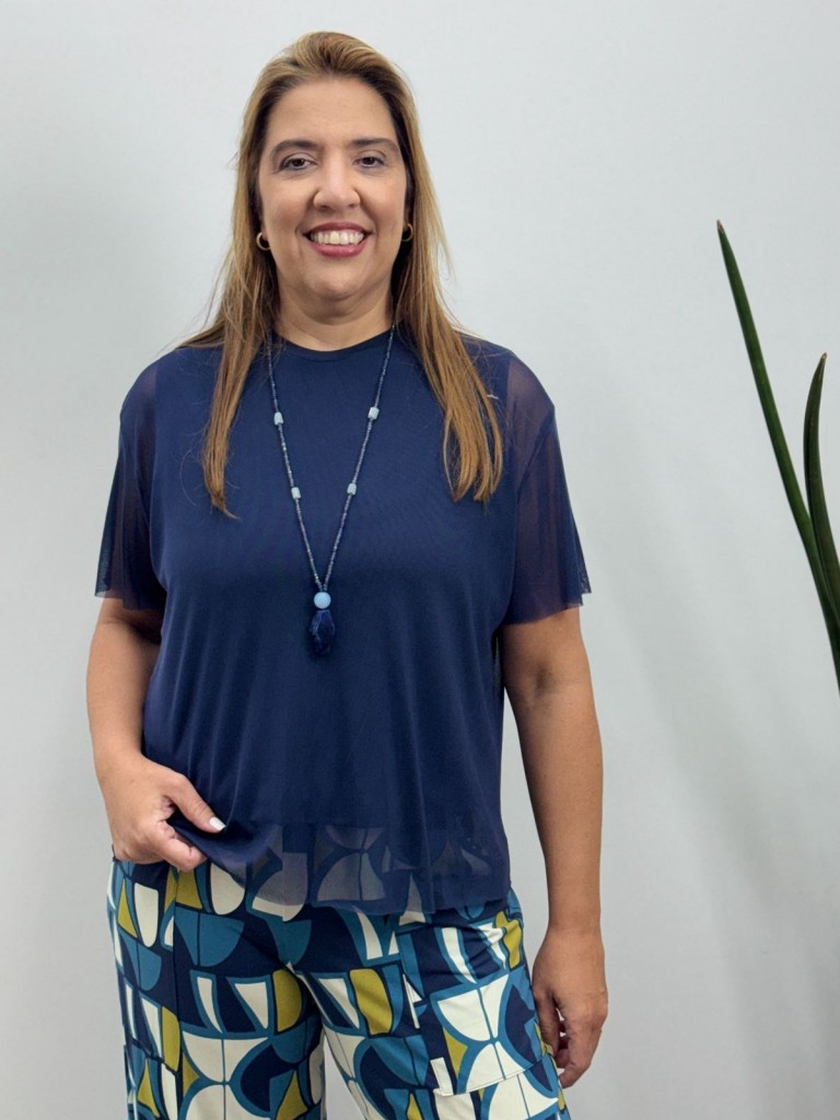 BLUSA RAFAELA EM TULE MARINHO