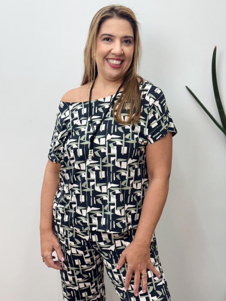 BLUSA fluity decote canoa estampada
