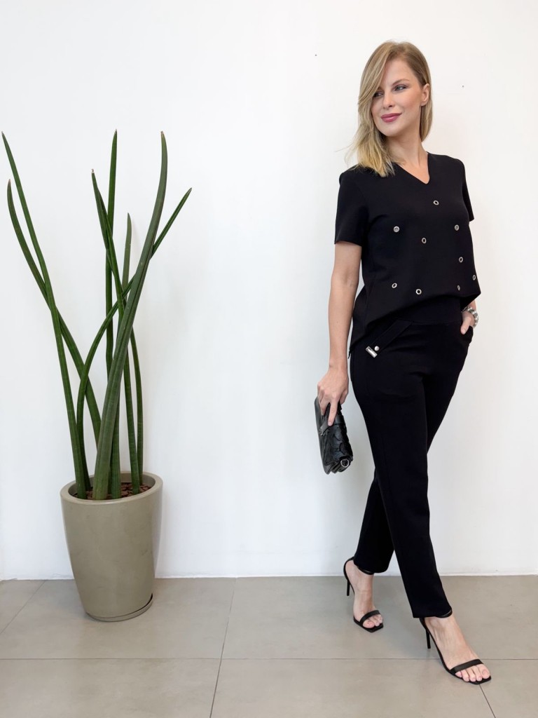 CALÇA KLEYNE MALHA LEVEMENTE ENCORPADA PRETA