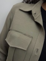 camisa drica malha levemente encorpada verde oliva