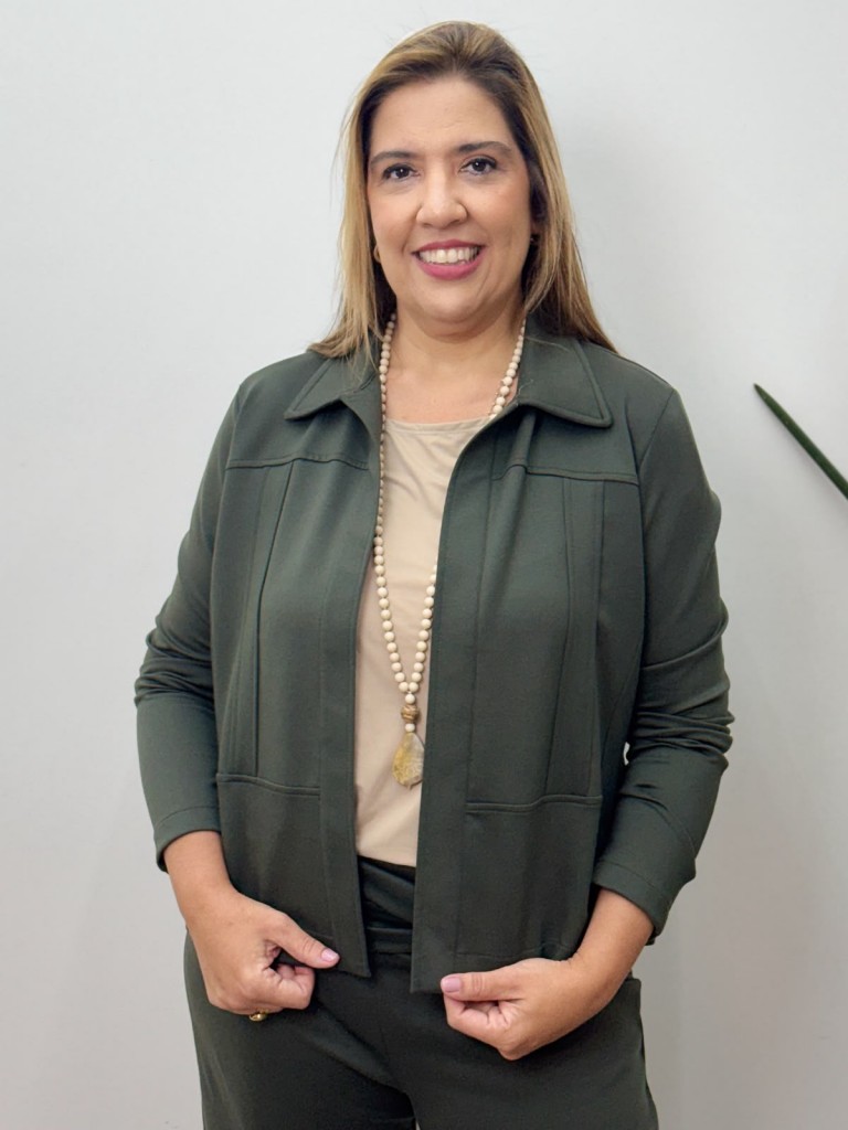 casaco LOurdes Malha levemente Encorpada verde militar