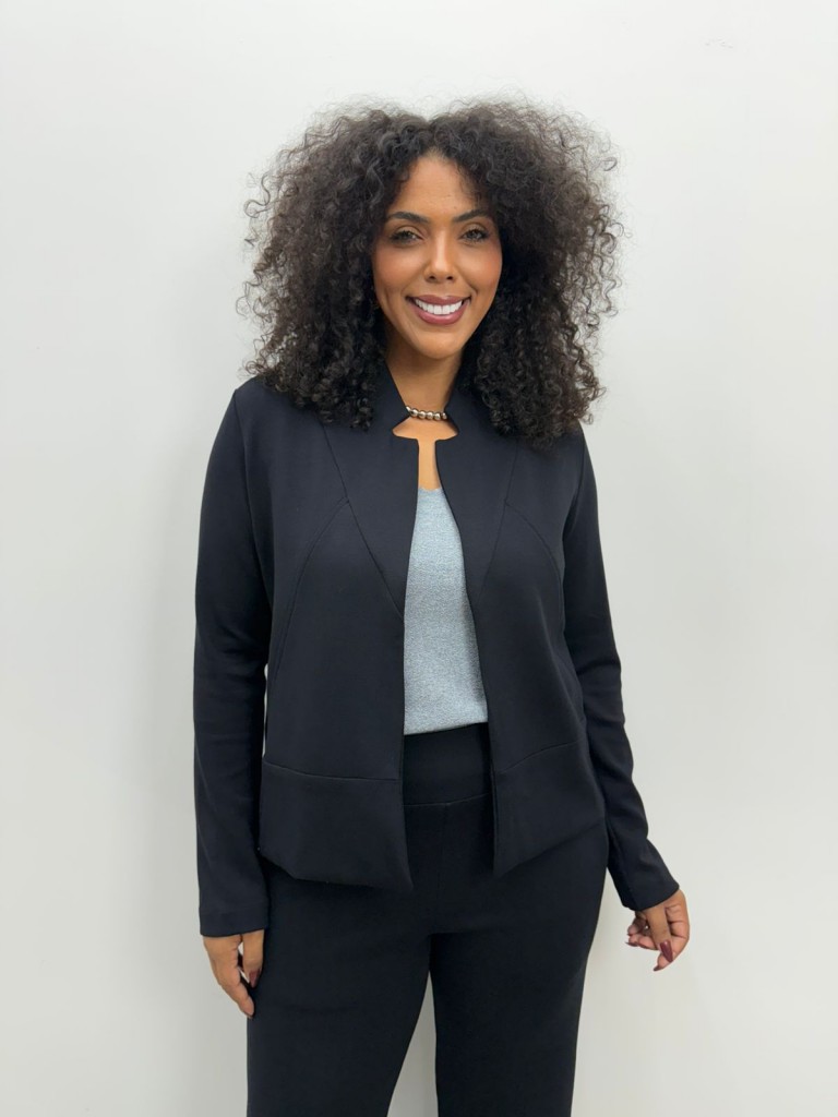 casaco Aurora MALHA LEVEMENTE Encorpada PRETO