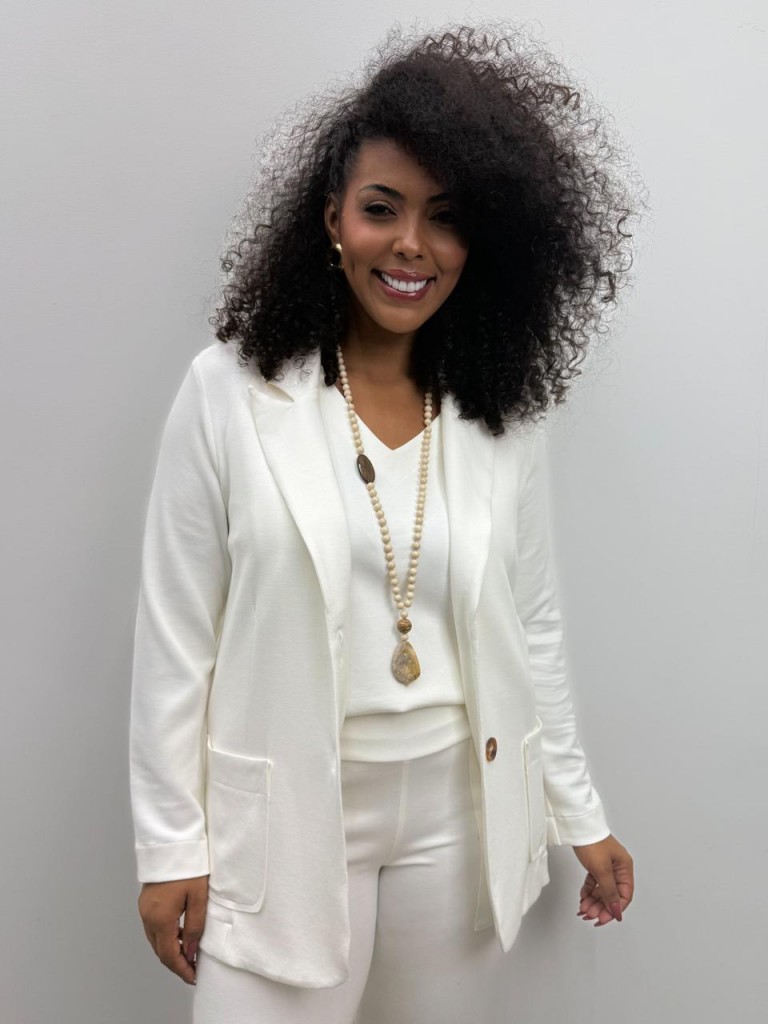 BLAZER DENISE MALHA LEVEMENTE ENCORPADA OFF-WHITE
