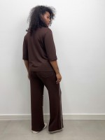 CONJUNTO moletinho c/ pesponto e friso marrom café