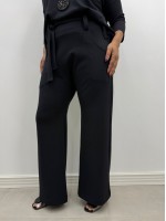 CONJUNTO saruel MALHA LEVEMENTE ENCORPADA PRETO