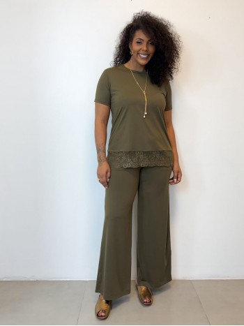 Conjunto FLUITY VERDE MILITAR C/ BARRADO EM RENDA 
