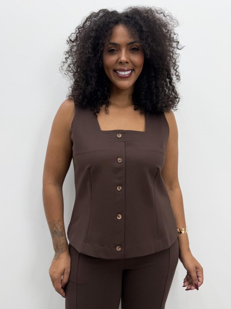 Regata Nina Malha encorpada marrom café