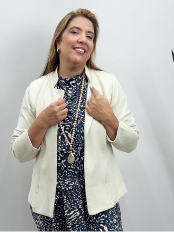 Casaco Carol Malha LEVEMENTE Encorpada gelo